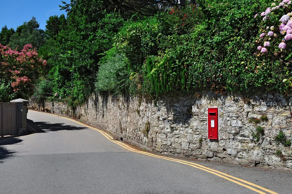 A Checklist for Writing Believable British Settings